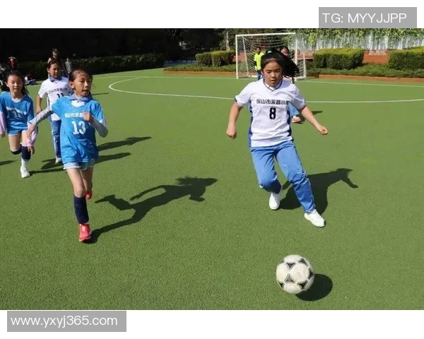 冬至来临 足球球星送上冬日温暖祝福 球场之外的真情流露